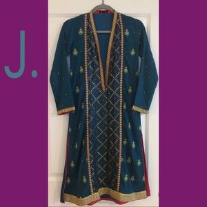 🌞Embroidered Dress/ shirt by J.